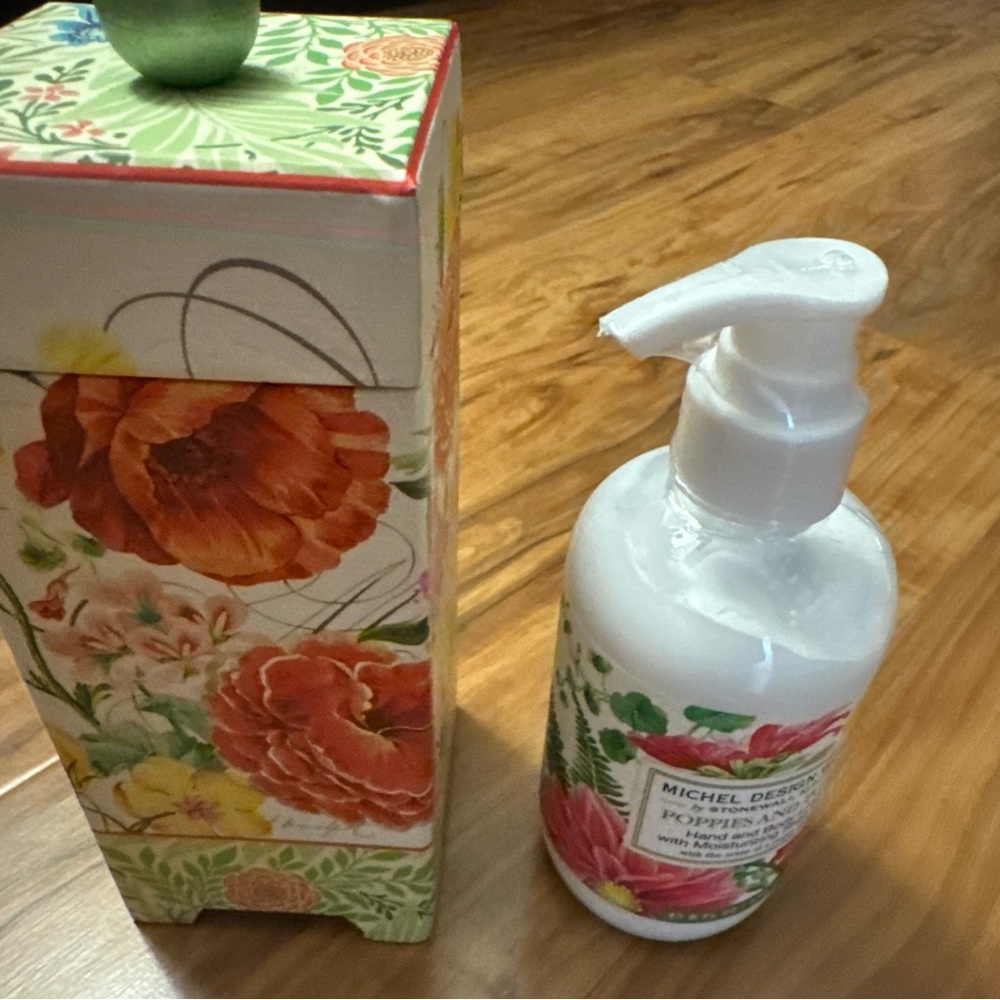 Poppies & Posies Hand Soap